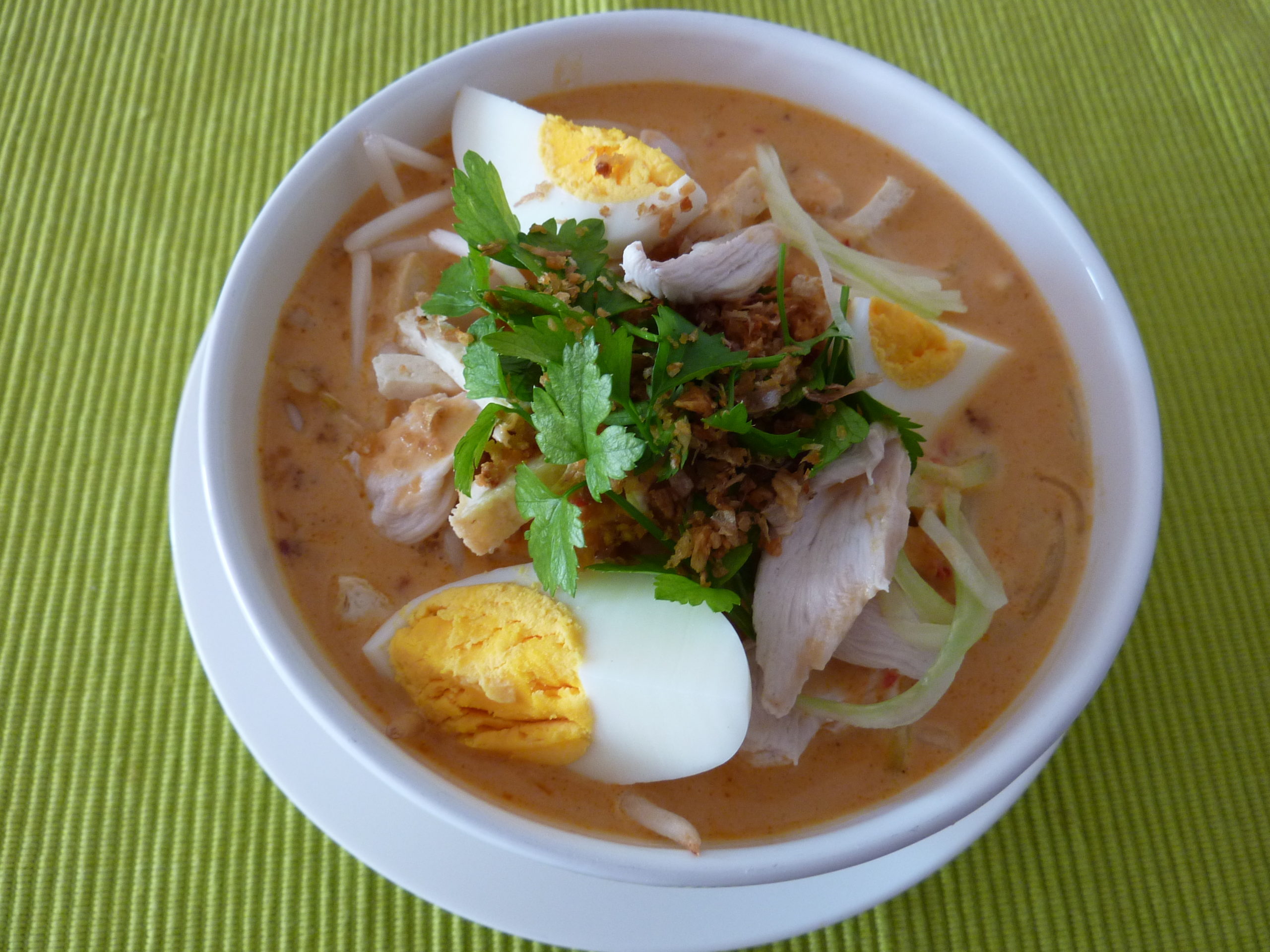Curry laksa au poulet / crevettes 