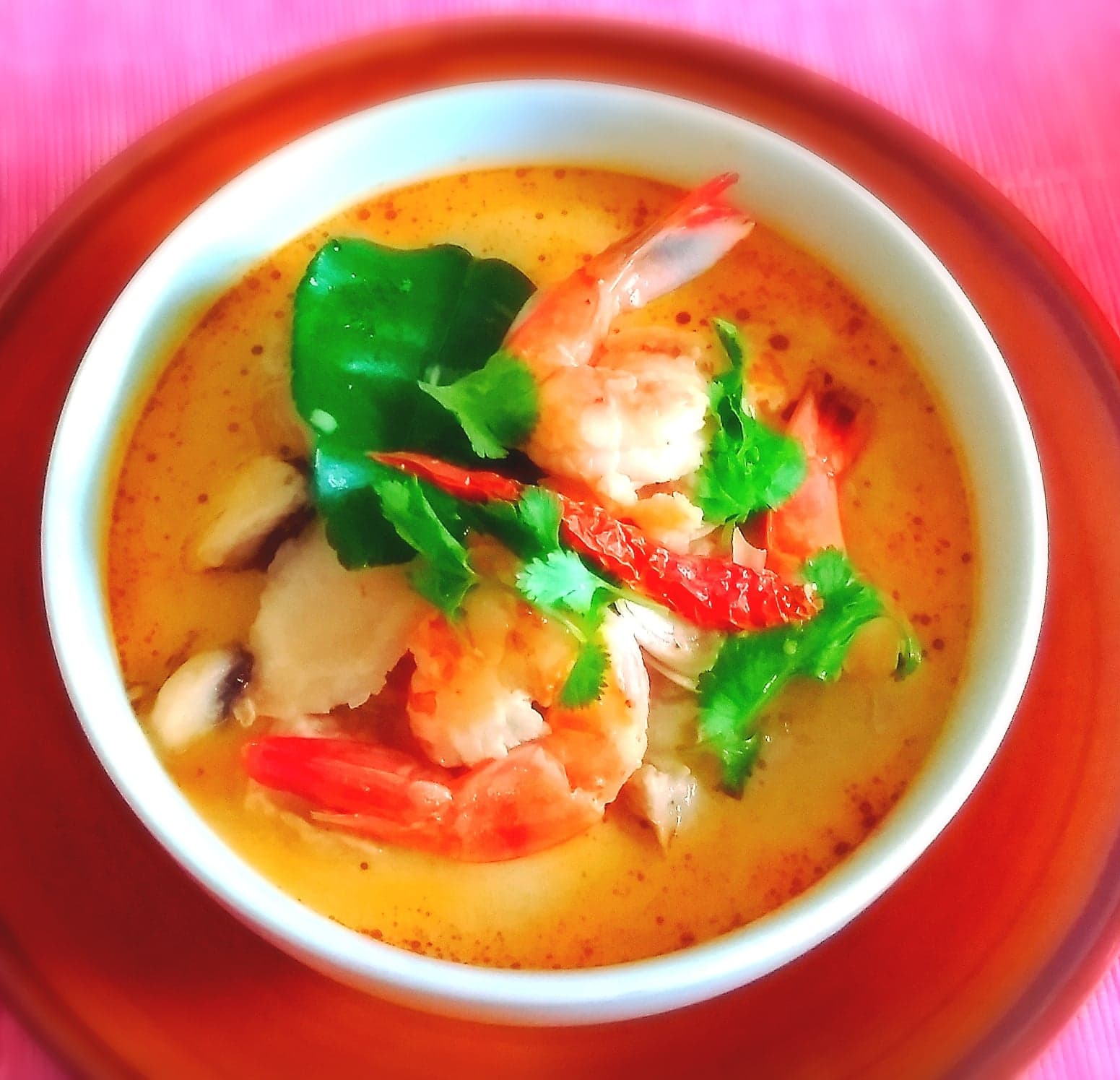 Tom yum aux crevettes / Poulet.